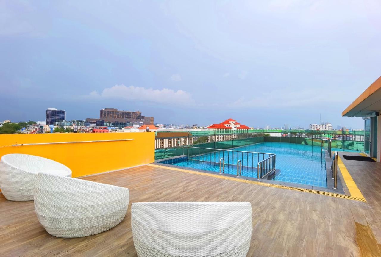 Nova Express Pattaya Hotel Exteriér fotografie