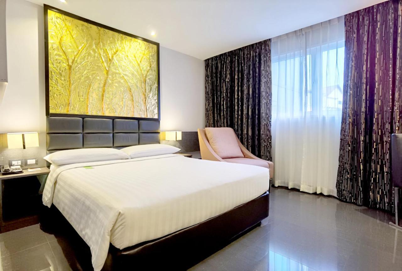Nova Express Pattaya Hotel Exteriér fotografie