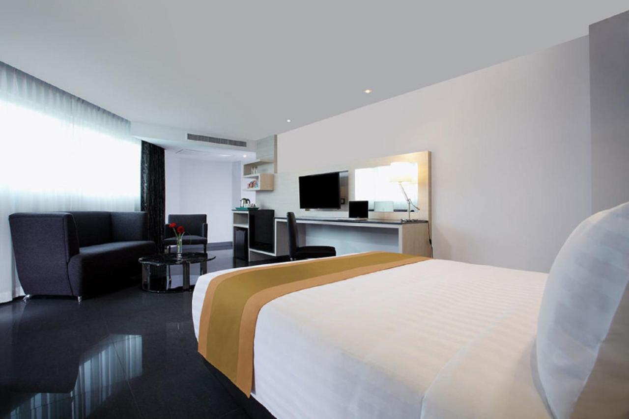 Nova Express Pattaya Hotel Exteriér fotografie
