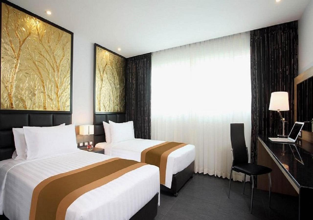 Nova Express Pattaya Hotel Exteriér fotografie