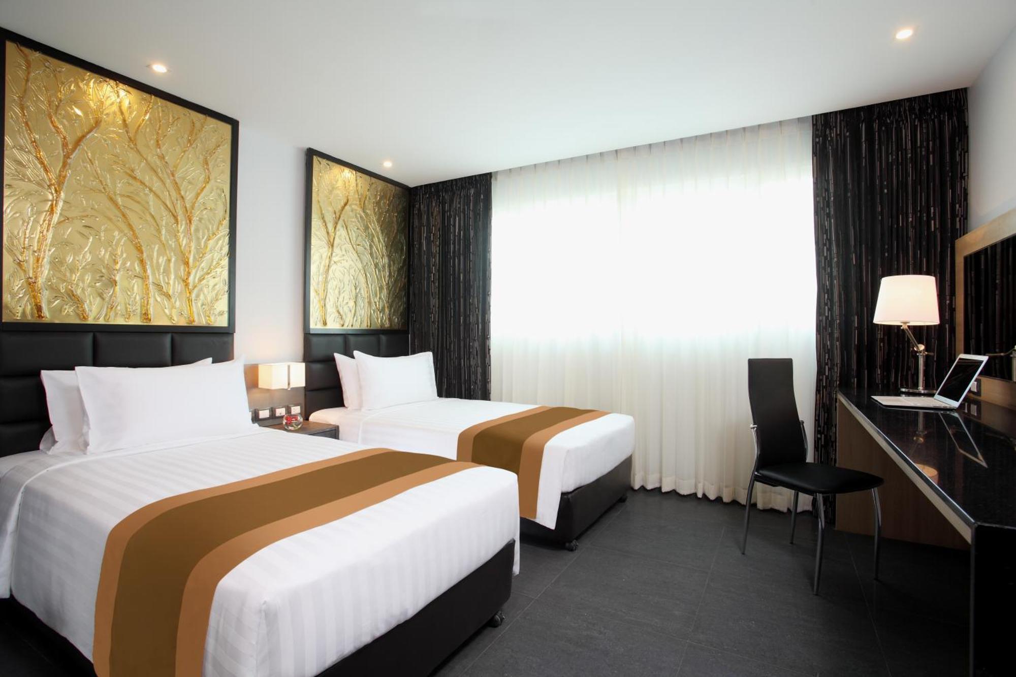 Nova Express Pattaya Hotel Exteriér fotografie